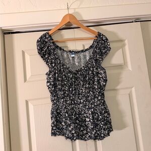 Old Navy Black and White Floral Blouse